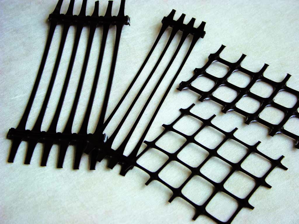 Geogrid types explained: biaxial, uniaxial, fiberglass, PET and steel-plastic